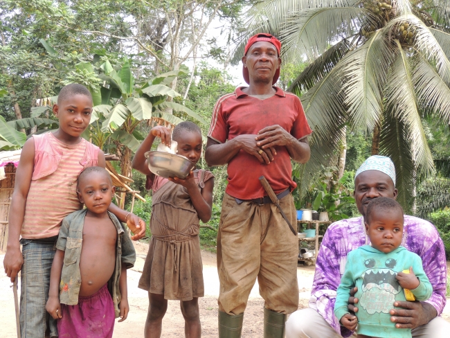 Afrika'nın 5 bin yıllık avcıları: Pigmeler