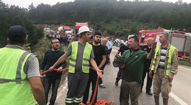 Bursa'da yolcu otobüsü devrildi