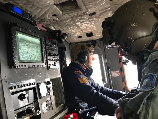 Ege Denizi'nde mahsur kalan göçmenler kurtarıldı