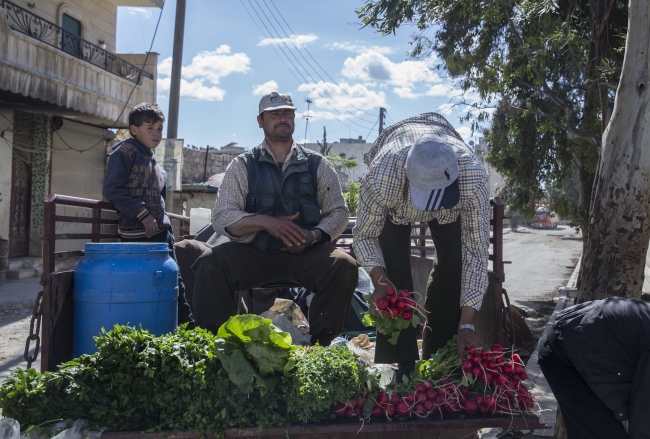 Afrin sokaklarında hayat canlanıyor