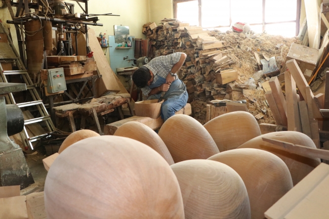 UNESCO ödüllü babasının izinden gidiyor