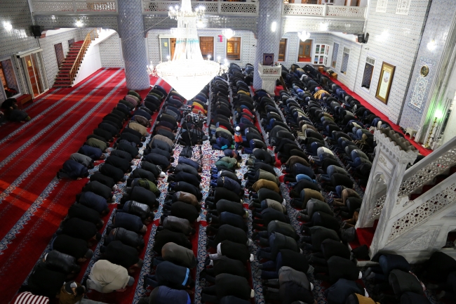 Bakan Fakıbaba'dan Zeytin Dalı Harekatı'nda görevli Mehmetçik için dua