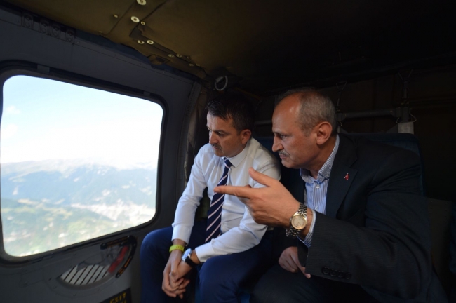 Bakanlar Yusufeli Barajı'nı havadan inceledi