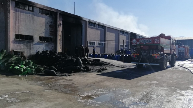 Balıkesir'de fabrika yangını