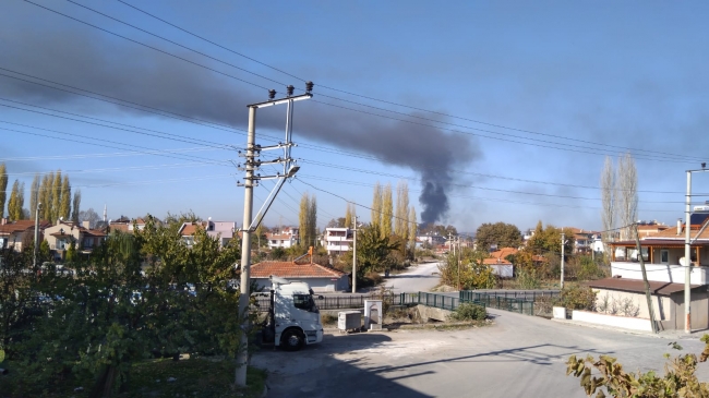 Balıkesir'de fabrika yangını