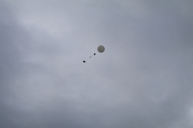 Uzay balonu Afrin şehitleri için havalandı