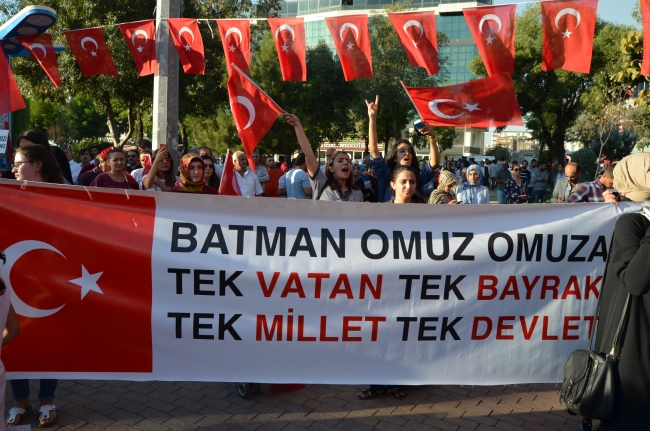 Batman'da teröre lanet yürüyüşü