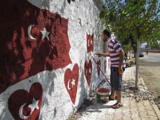 Ana oğul evi al beyaza boyadı