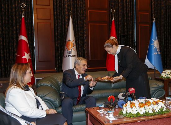 Siyasi partiler arası bayramlaşmalar