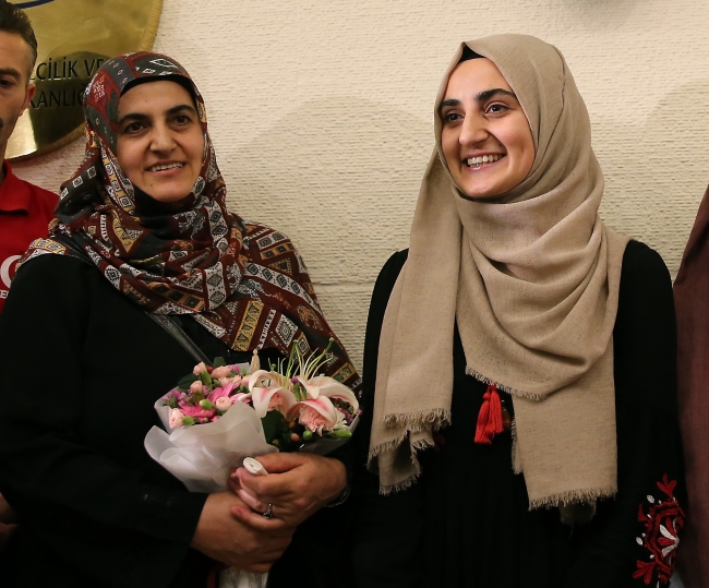 Ebru Özkan Türkiye'de