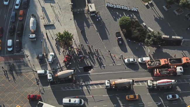 Beşiktaş’ta yol çöktü