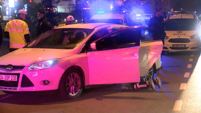 Beyoğlu'nda silahlı saldırı: 2 yaralı