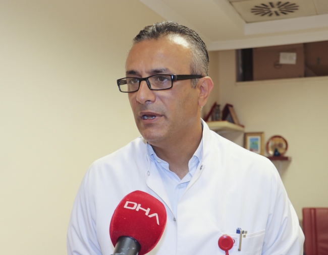 Bilim Kurulu Üyesi Tezer: Okulların açılmasında bayram süreci belirleyici olacak