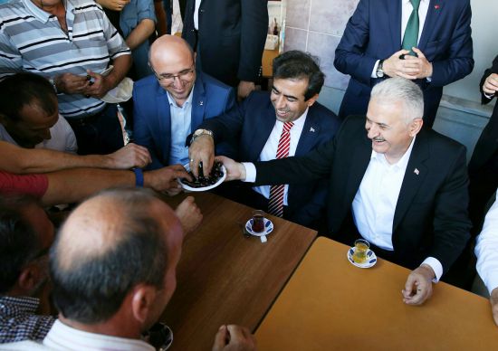 Başbakan Yıldırım, Kocaeli'de vatandaşların isteğini kırmadı