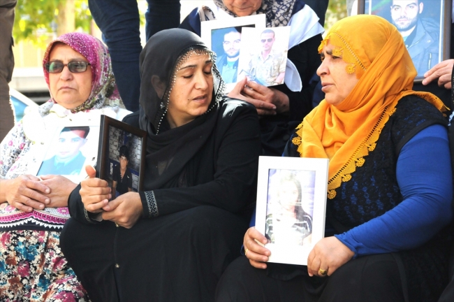 Evlat nöbetine katılan aile sayısı 28'e yükseldi