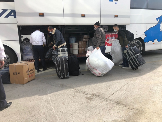 Otogarda "tam kapanma" yoğunluğu: Arife günü gibi