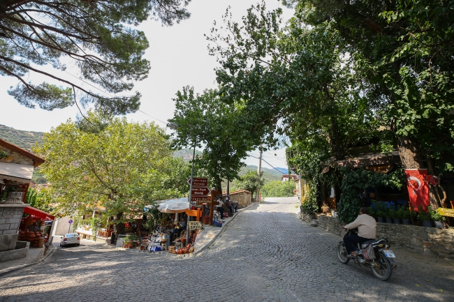 Mimari dokusunu 700 yıldır koruyan kent: Birgi