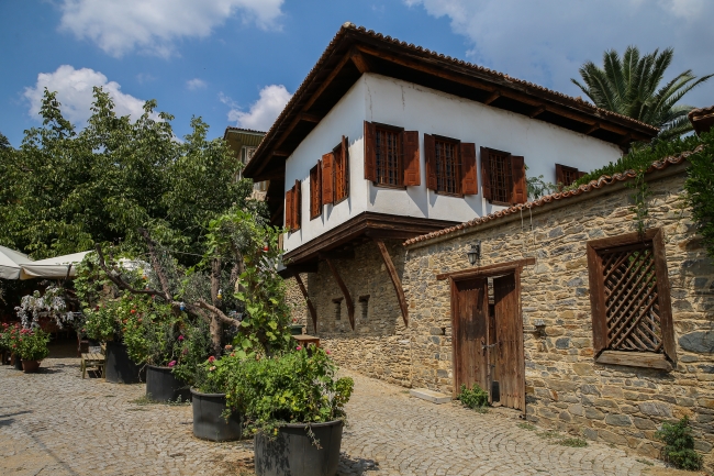 Mimari dokusunu 700 yıldır koruyan kent: Birgi