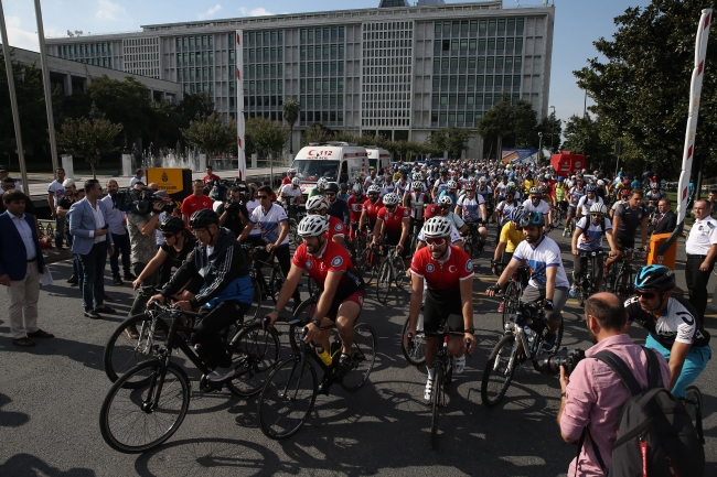 500 bisikletli TEKNOFEST'e pedal çevirdi