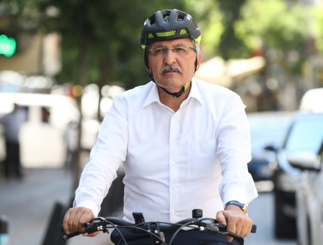 Belediye Başkanı'nın trafik duyarlılığı tüm ilçeye örnek oldu