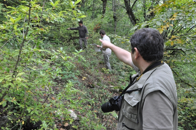 Bizans kalesi kalıntılarında inceleme