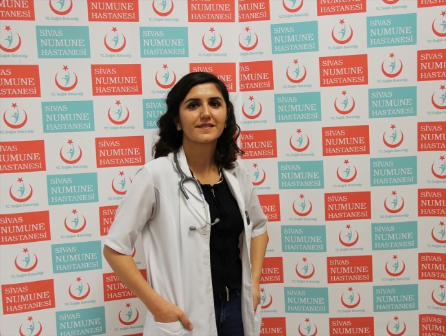 Böbrek ve şeker hastalarına yaz aylarında su tüketimi uyarısı