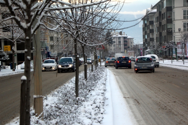 Bolu Dağı'nda kar durdu, ulaşım normale döndü