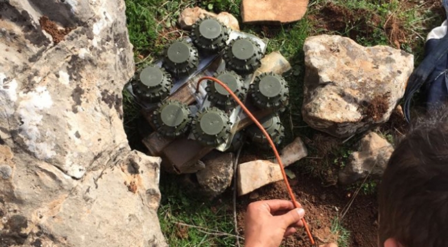 Afrin'de yasaklı anti-personel mayınları ele geçirildi