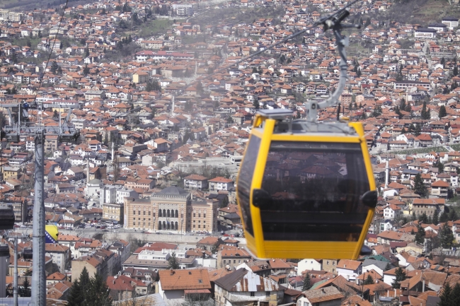 Saraybosna'nın sembollerinden teleferik yeniden inşa edildi