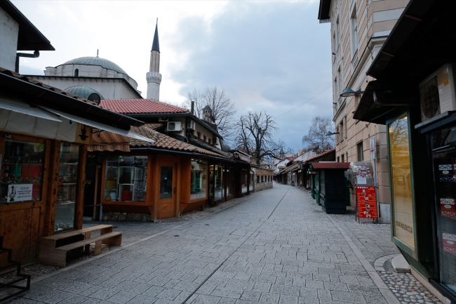 Bosna Hersek'in başkenti Saraybosna salgın nedeniyle oldukça sakin. | Fotoğraf: AA