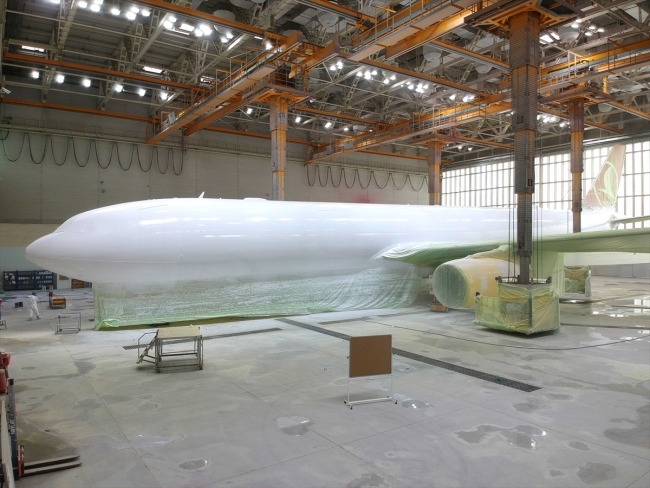 THY uçakları, 350 litre boyayla ilk günkü görünümüne kavuşuyor