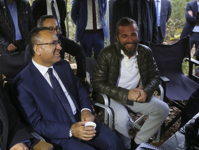 Başbakan Yardımcısı Bozdağ'dan "Diriliş Ertuğrul"un setine ziyaret