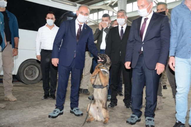 Stepneye zulalanmış uyuşturucuyu 'Bozo' buldu