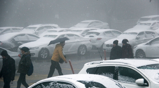 Yurt genelinde yoğun kar yağışı etkili oluyor