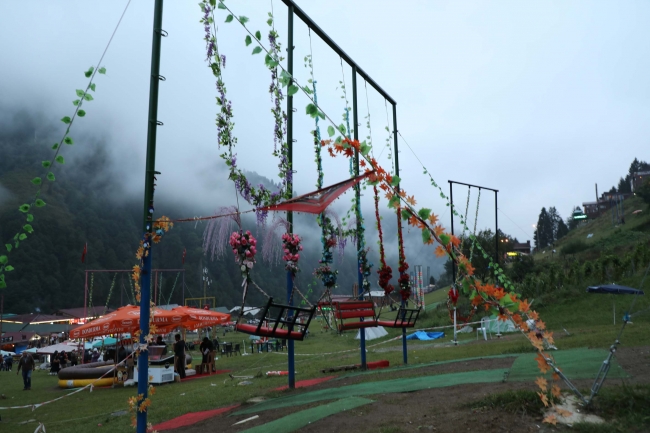 Ayder'de salıncaklar kaldırıldı