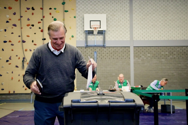 AB genelinde 21 ülke bugün sandığa gidiyor