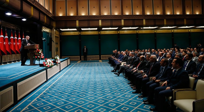 Cumhurbaşkanı Erdoğan: Terör örgütüne teslim edilmiş belediyeler borç batağındaydı