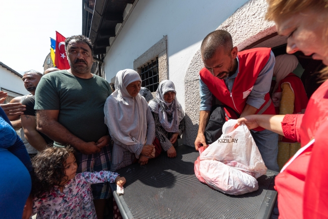 Türk Kızılaydan Müslüman coğrafyalarda kurban bağışı