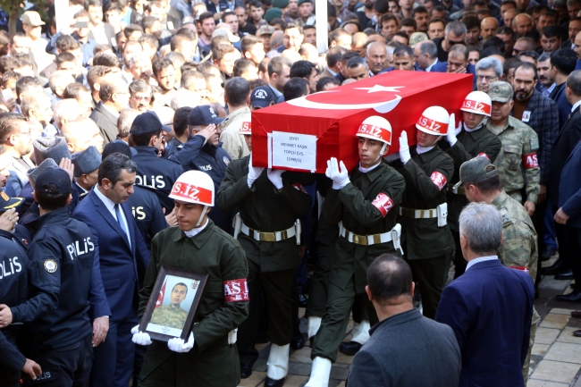 Türkiye Şemdinli şehitlerini uğurladı