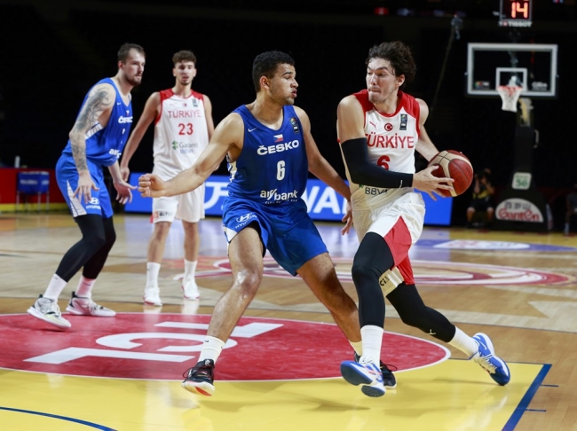 Milliler 2'de 2 ile yarı finalde