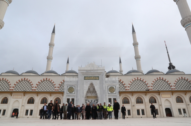 Cumhurbaşkanı Erdoğan Çamlıca Camii'nde incelemelerde bulundu