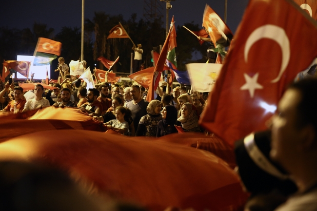 Türkiye'nin en karanlık gecesinin üstünden 3 yıl geçti