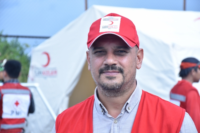 Endonezyalı afetzedeler Türkiye'den götürülen çadırlarda kalacak