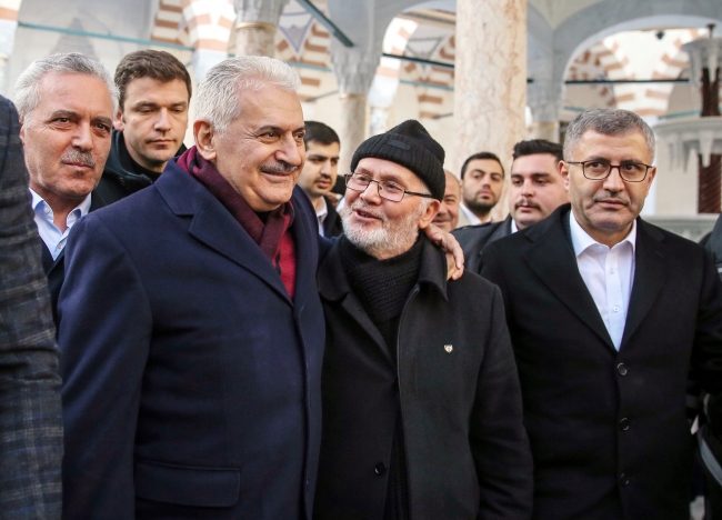 Çamlıca Camii ibadete açıldı