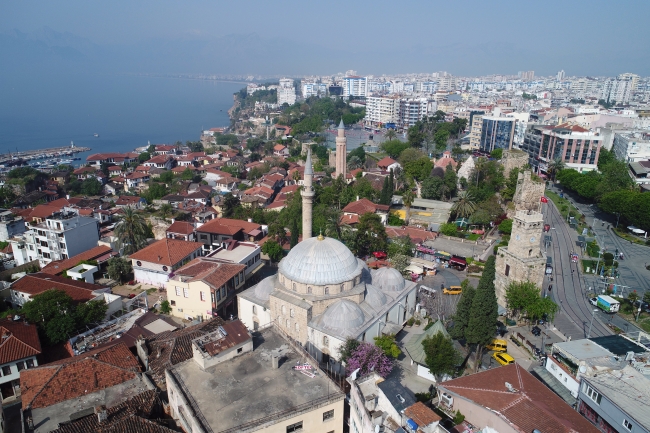 Osmanlı'dan yadigar 4 asırlık "taş papatya" yenileniyor
