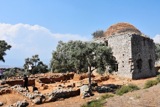 Antik kentteki Yelli Camii ayağa kaldırılacak