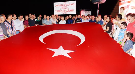 "Darbeye Hayır Sualtı" sergisi denizin 5 metre derinliğinde açıldı