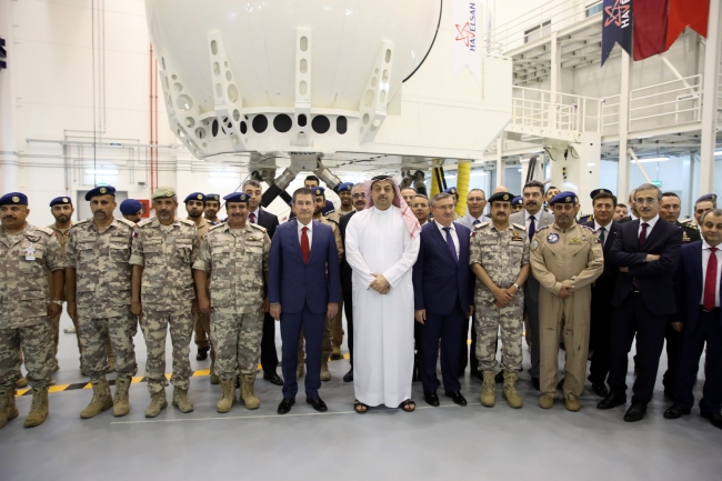 Milli Savunma Bakanı Canikli, Katar'da