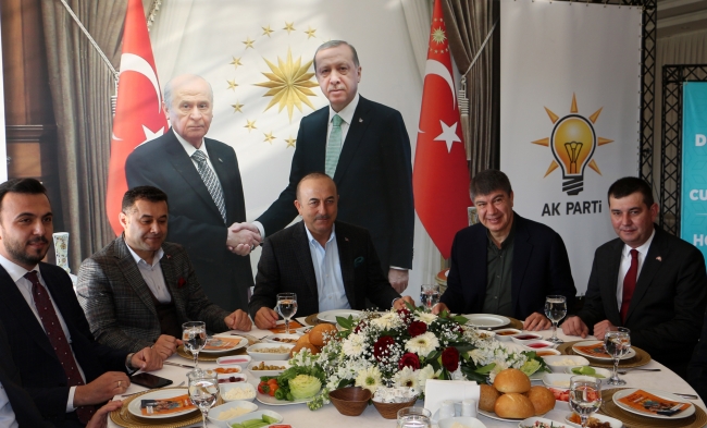 Çavuşoğlu: Sırtını Kandil'e dayayanlarla ittifak yapmıyoruz