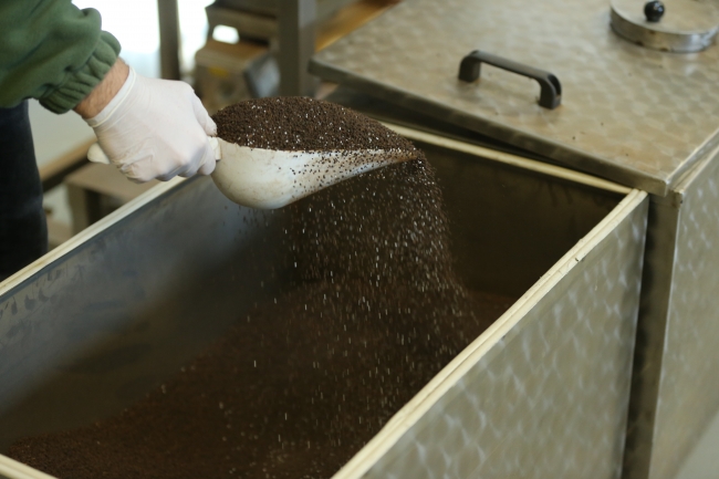 Genç girişimci ürettiği "çubuk çayı" 22 ülkeye satıyor